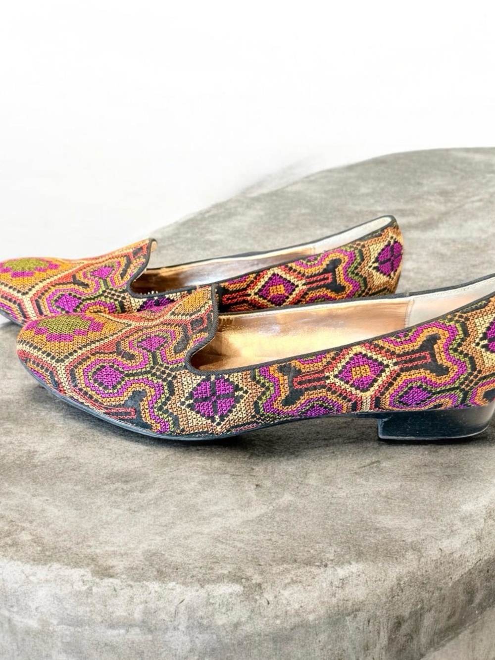 Steve Madden Multicolor Geometric Embroidered Kilim Motif Flats Women’s 8.5 - Picture 3 of 8
